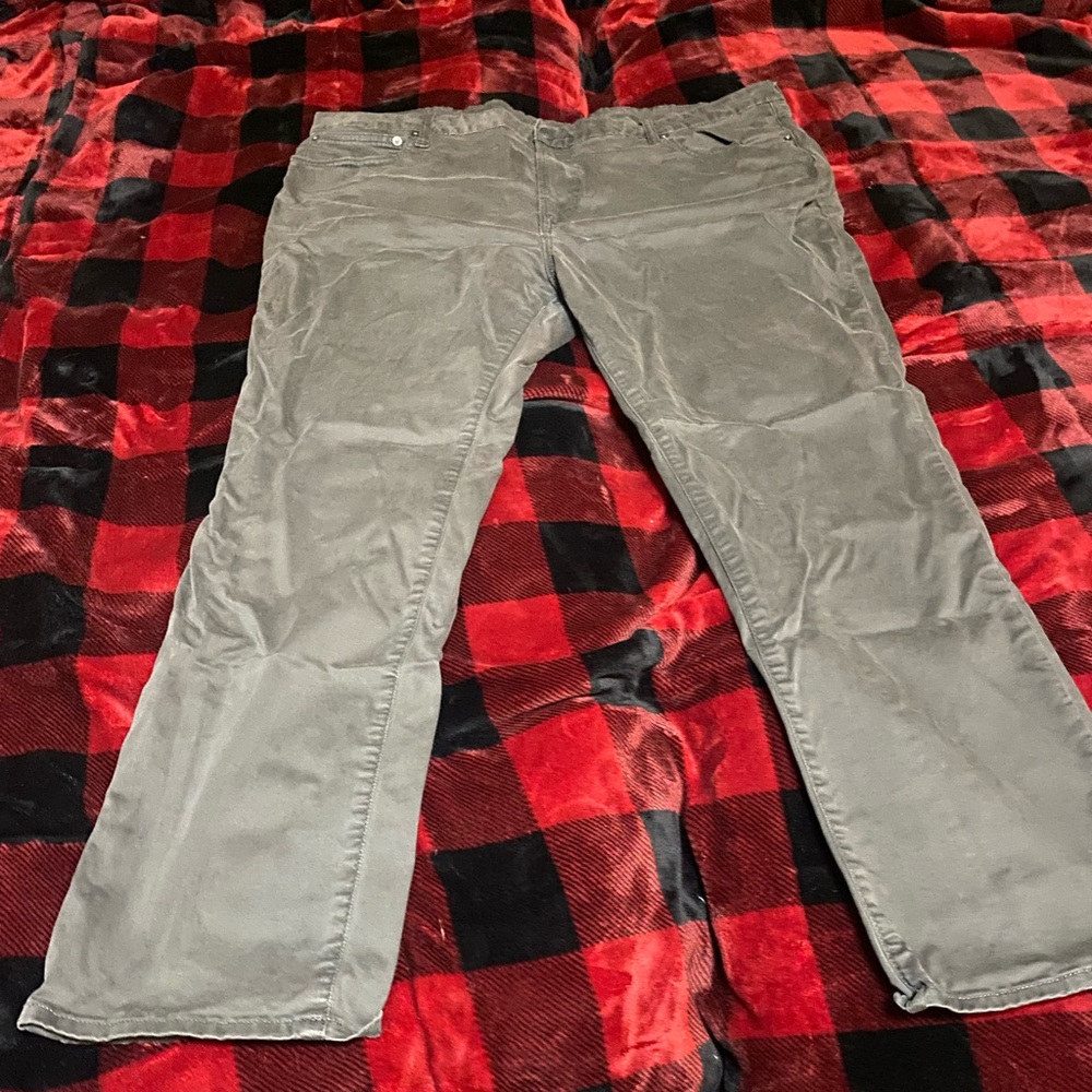 44x32 American Eagle skin straight grey chino pants